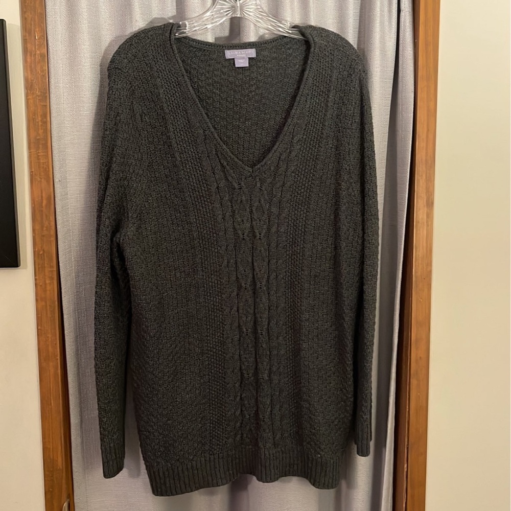Women’s cable knit sweater plus size
